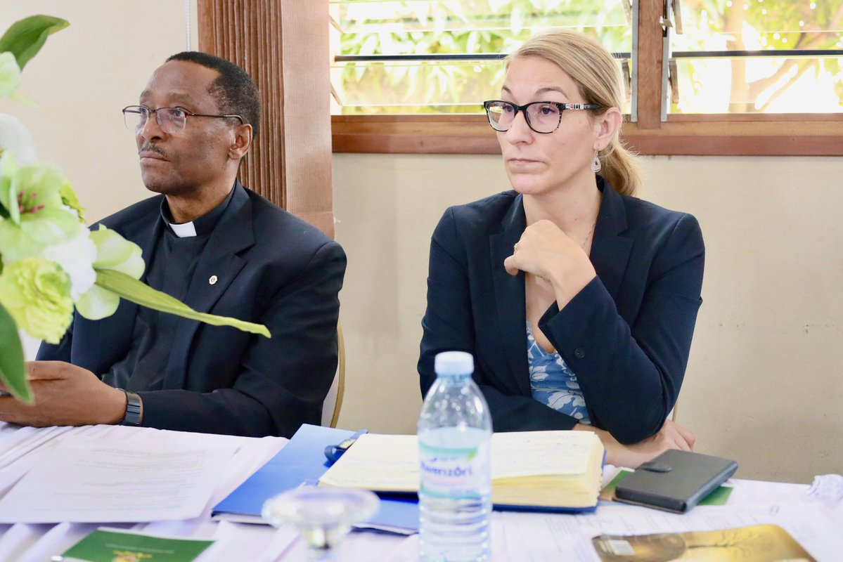 Mglsd_UG's tweet photo. Hon. Gen. @Tumukunde_ has called for stronger coordination among Government institutions, CSOs, development partners and other stakeholders to combat trafficking in persons in Uganda.

Speaking at the National Multi-Stakeholder Dialogue on Combating Trafficking in Persons at John Paul II Justice and Peace Centre, he emphasised the need for collective action to prevent trafficking and protect vulnerable communities.

Hon. @simonmulongo, Minister of State for Labour, Employment and Industrial Relations, reaffirmed Government’s commitment to promoting safe labour migration and strengthening measures to combat trafficking in persons.

The dialogue brought together stakeholders including the Commissioner for Employment Services, Dr. @LEgulu, IOM, Government agencies, CSOs and development partners.