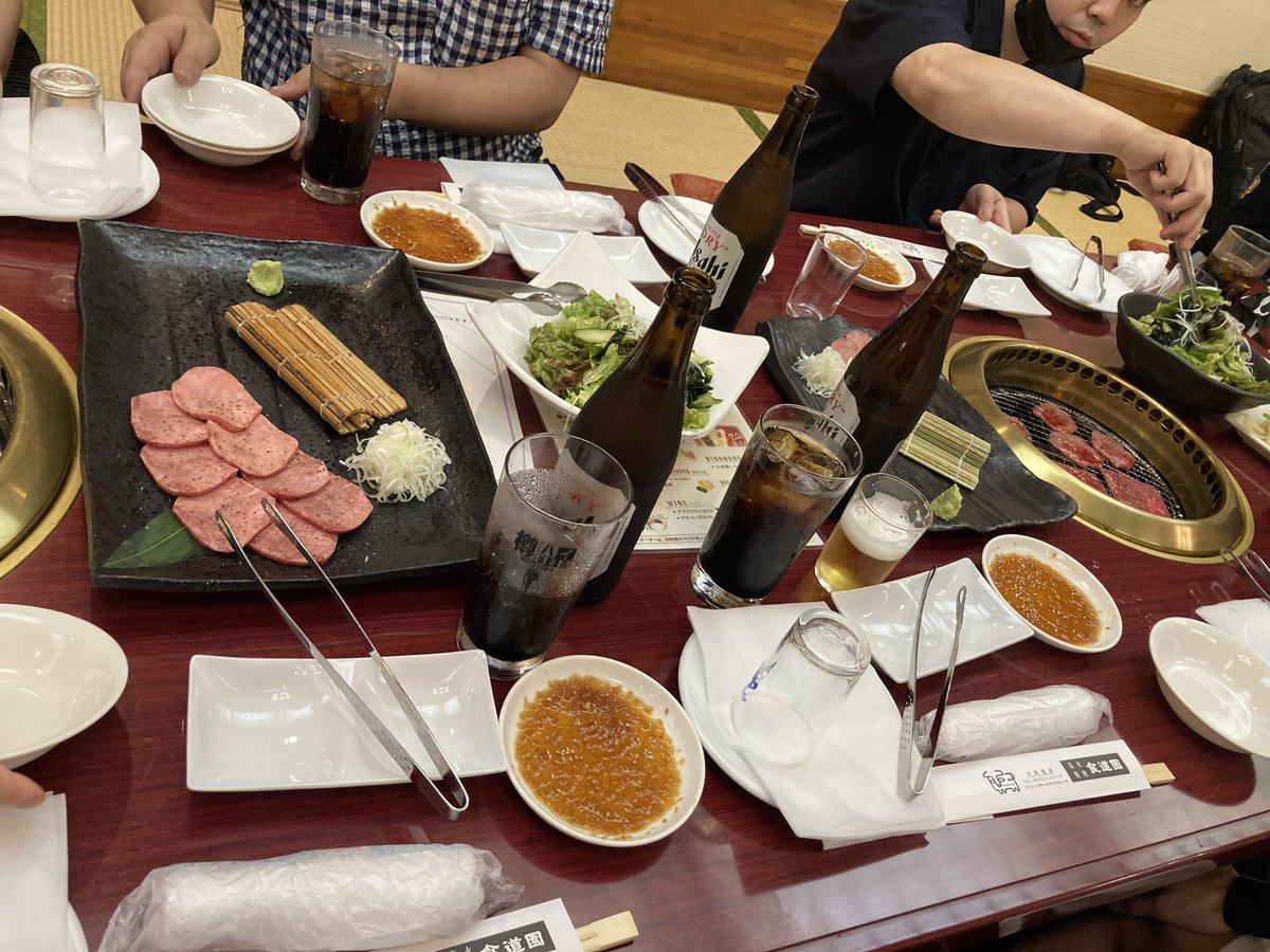 7_won_der's tweet photo. 本日は会社の暑気払いで焼肉〜
からの二次会はボーリング大会🙌〜
(● ˃̶͈̀ロ˂̶͈́)੭ꠥ⁾⁾ﾌｧｲﾄ~ｯ‼︎ https://t.co/mliba3m1sJ