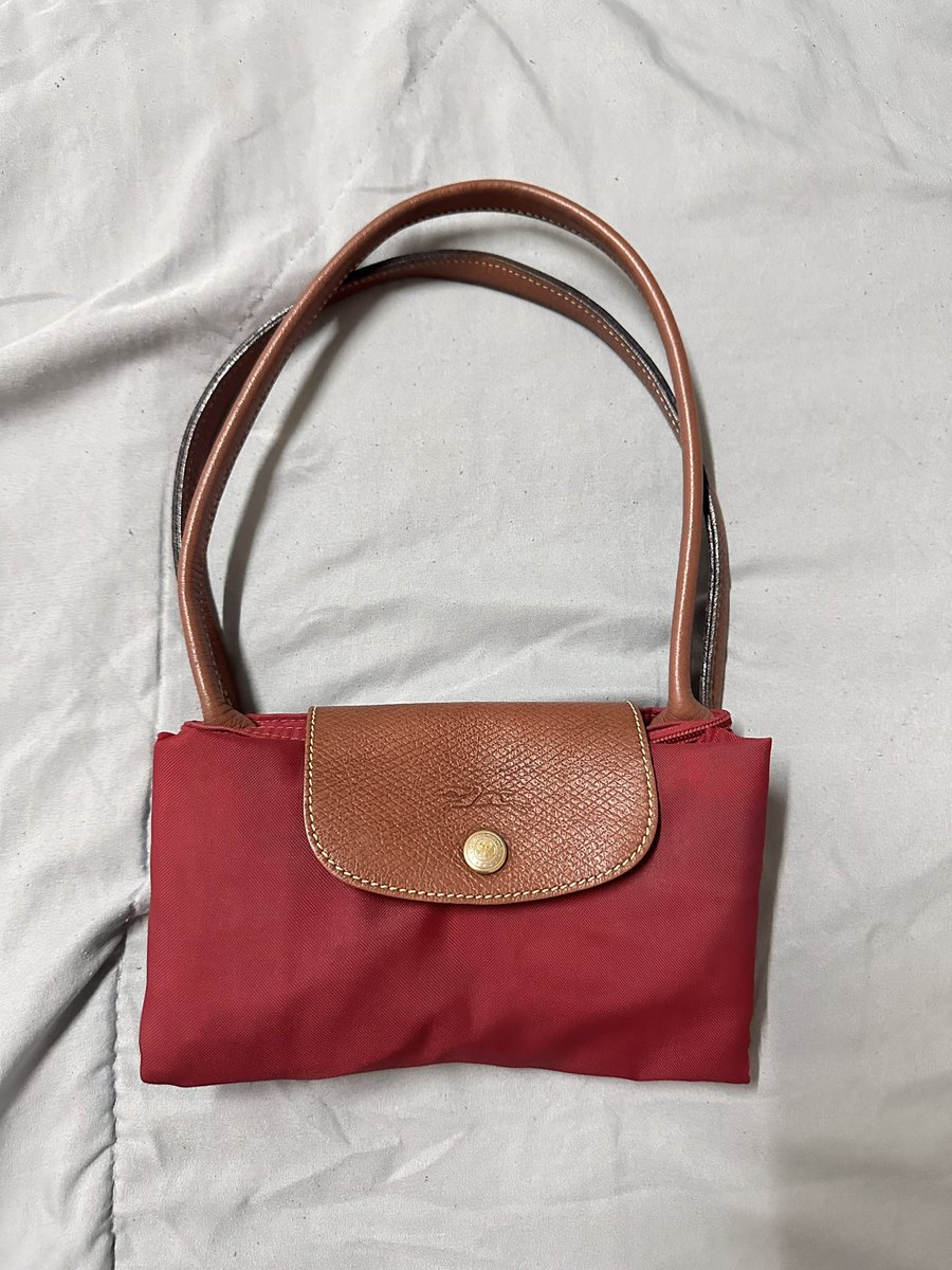 meowquirrel's tweet photo. Longchamp สี rouge S(M) long🪽

สภาพมอม ผ้านิ่ม ซับขาด เป็นแผ่นไม่แตกละเอียด ขอคนรับได้ค่า🤍 พตใน mention

ใส่ไอแพดได้ จุของเยอะ เอาไปใส่ที่จัดระเบียบได้ค่ะ สาวตัวเร้กขนาดกำลังพอดีค่า🪭

🦢 220 ซื้อ 2 ชิ้นในเธรดส่งฟรี

#เสื้อผ้ามือสอง #longchamp #ส่งต่อกระเป๋า #ส่งต่อlongchamp https://t.co/0aEnxghOSX