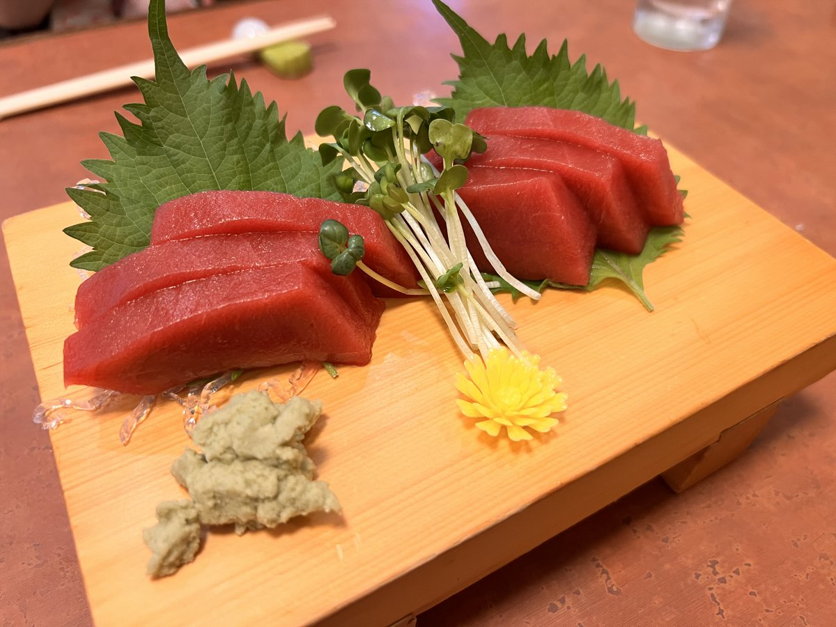 IRISfzz7's tweet photo. 最近色んなとこ食べに行って幸せ満喫 https://t.co/O5CHY6RZ0B