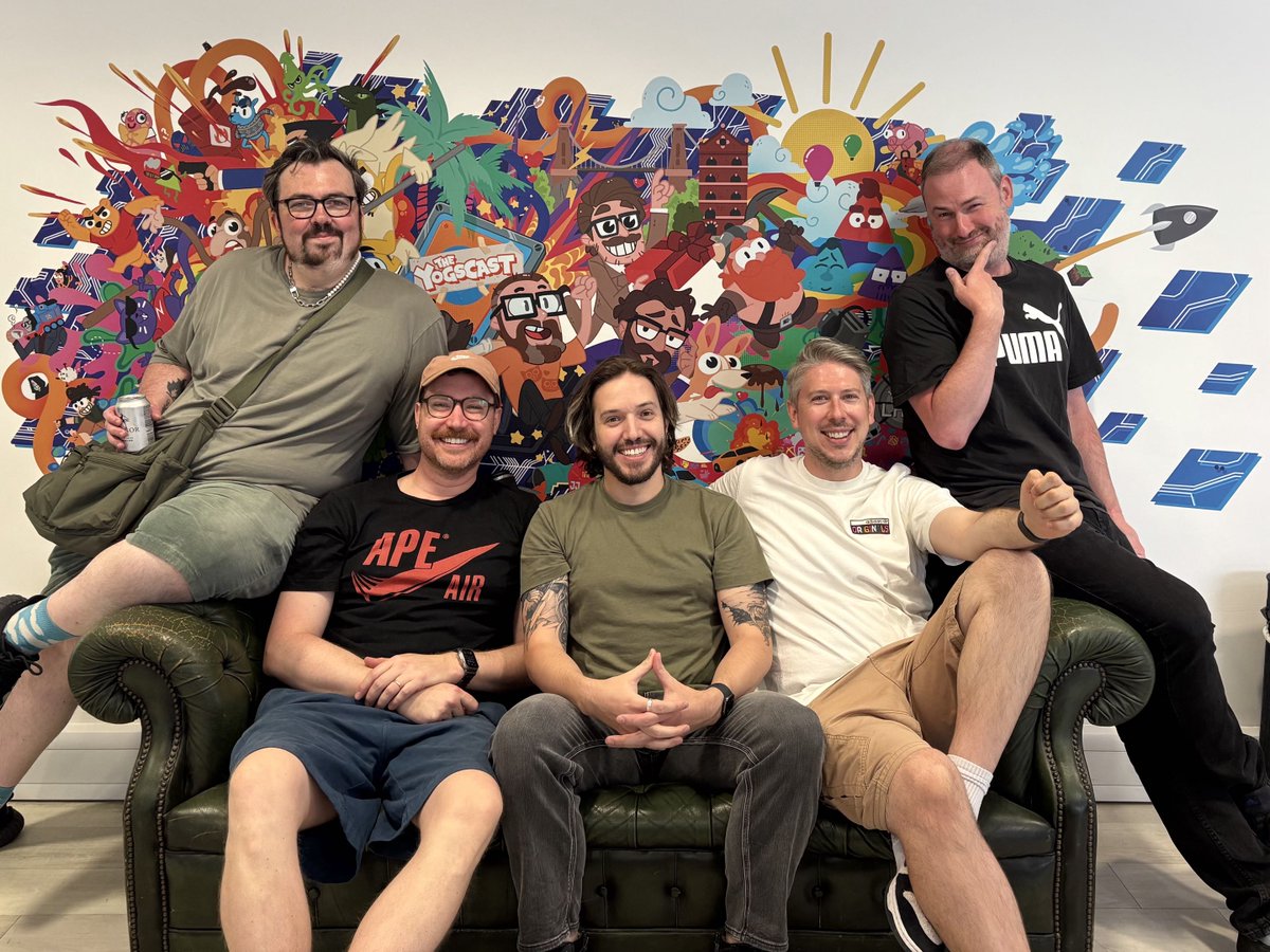 yogscast's tweet photo. Shat Films + Big Rips = <3 https://t.co/BaNxmzVdMq