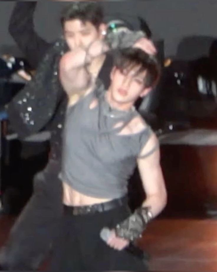 BANGCHANOLIC tweet picture