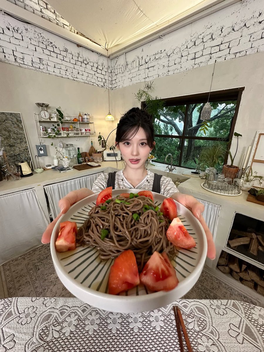 fallyavna's tweet photo. 더주세요😋🍅 https://t.co/hJ8nITXvXW