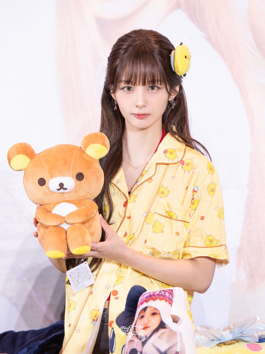 whale_852's tweet photo. 260723 
MS HK🇭🇰

#엔믹스 #NMIXX #설윤 #SULLYOON https://t.co/q81x1pi1qa