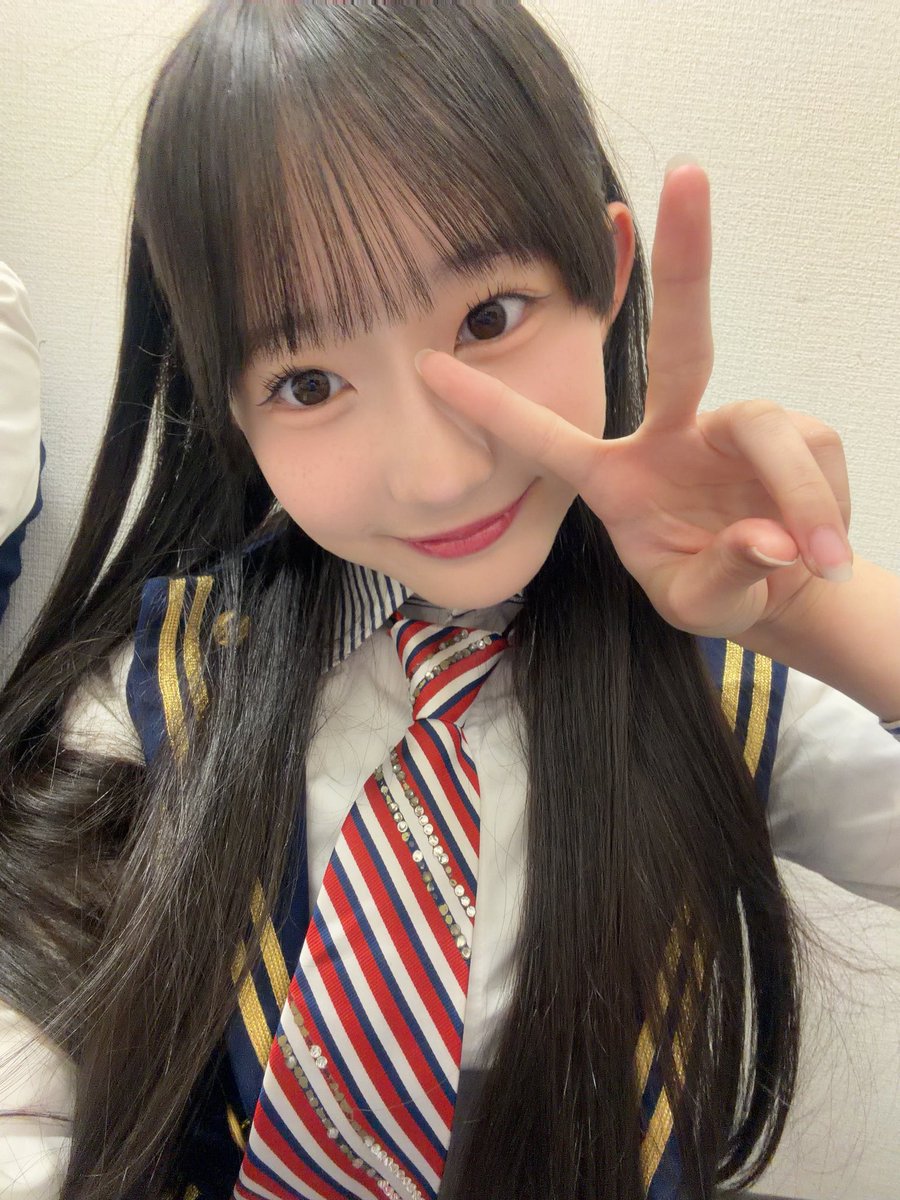 Riria_hkt7's tweet photo. みなさんこんばんは~

明日は現劇場で最後の逆上がり公演です🥹🩷
今までの感謝をつたえます🎶
たくさん思い出作りましょう🫐🤍
りりあより https://t.co/dIejpxPQEn