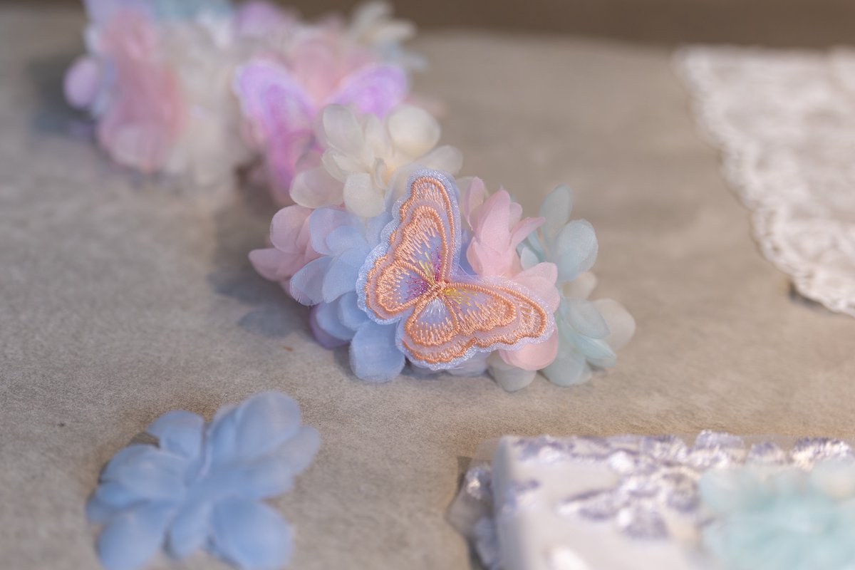 peachnyanchunn's tweet photo. 全部がきゅんきゅん空間な中でもFLOWER FAIRYに漂う蝶の刺繍が破茶滅茶に可愛くてしばらく釘付けになっていました
#YoutopIa https://t.co/TfhdGL9b1b