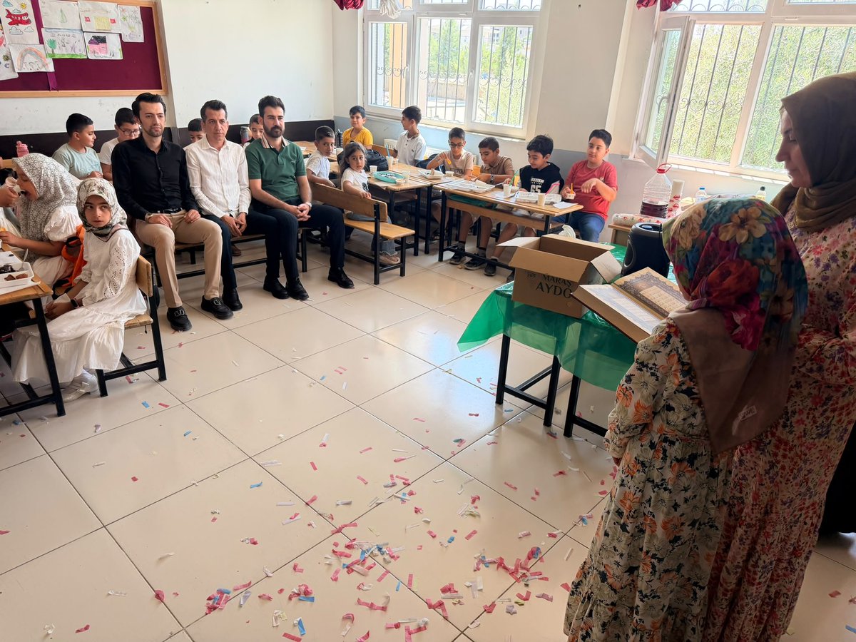 GencMusiad02's tweet photo. Genç MÜSİAD Adıyaman olarak, TÜGVA Adıyaman Temsilciliğinin Ayyıldız İlköğretim Okulu’nda düzenlediği Yaz Kur’an Kursu’nda eğitim gören evlatlarımızı ziyaret ettik Ziyarete Şube Başkanımız Berkan Yapıcı, Teşkilat Başkanımız Enes Yalçın ve Yönetim Kurulu Üyemiz Adnan Aydın katıldı https://t.co/b9e0BVLypu