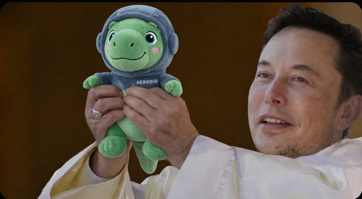 PMobile2189's tweet photo. "Elon Musk testing the new Dino-Astro plush for the Mars mission🦖

@elonmusk https://t.co/RgV2DbzmLA