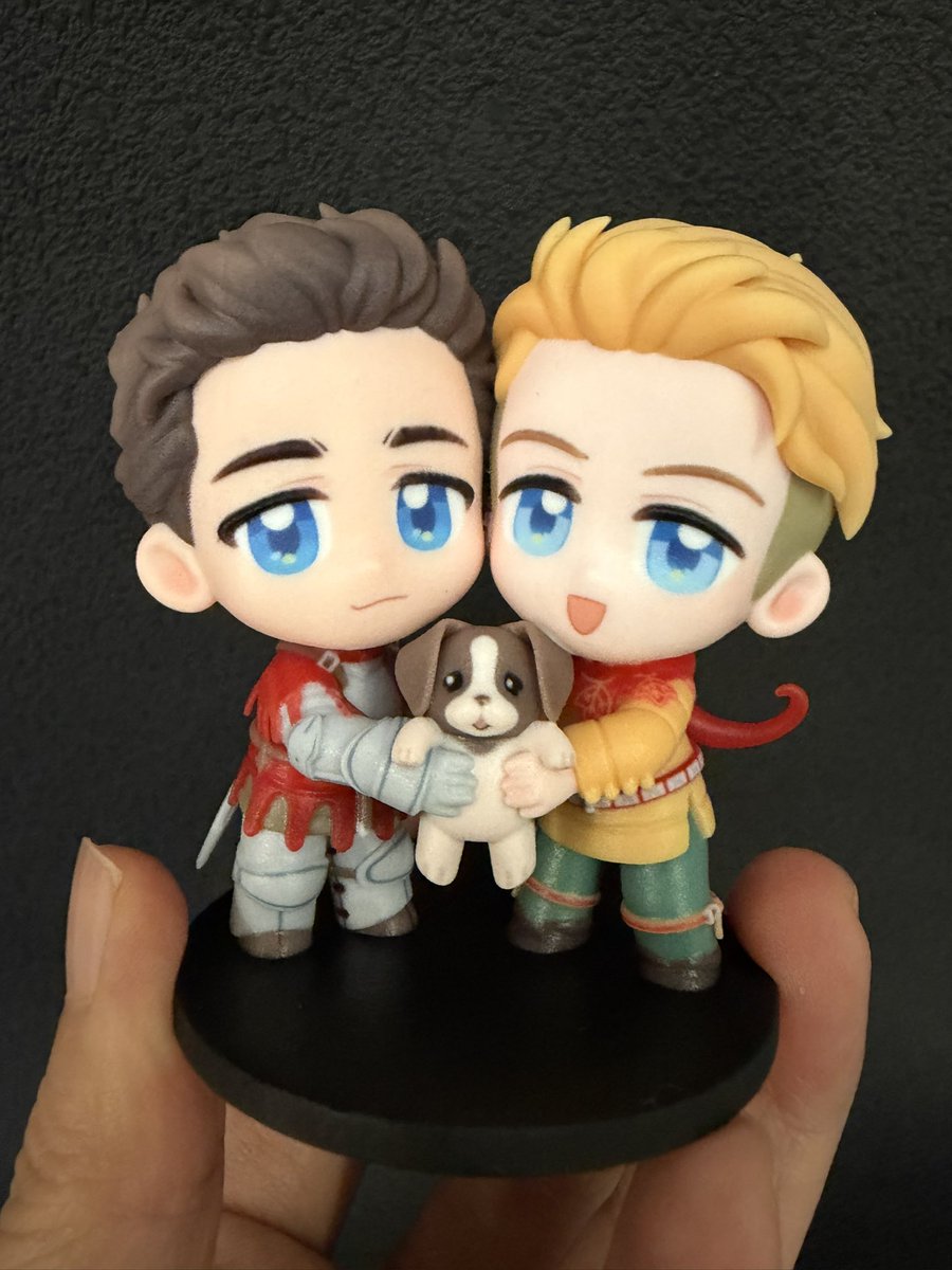 AugathraW's tweet photo. Happy family is here! 🎉 #hansry  The 3D model I shared for free earlier is finally printed~
Matte texture feels so nice, both the 7cm and 4cm versions are clear and adorable 🥰 https://t.co/6n910pcURO