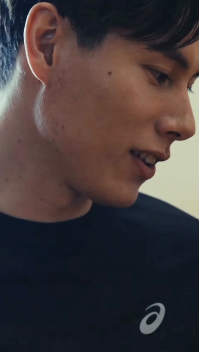 gran0lab4r's tweet photo. So handsome 🤩🤩 https://t.co/iPP6sLrJzn