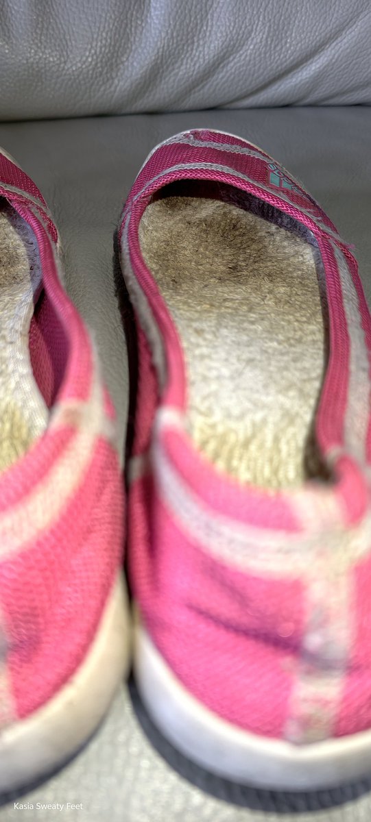 mysweatytoes4u's tweet photo. Freshly out of flats! For sale! https://t.co/u3tzBlX4y8