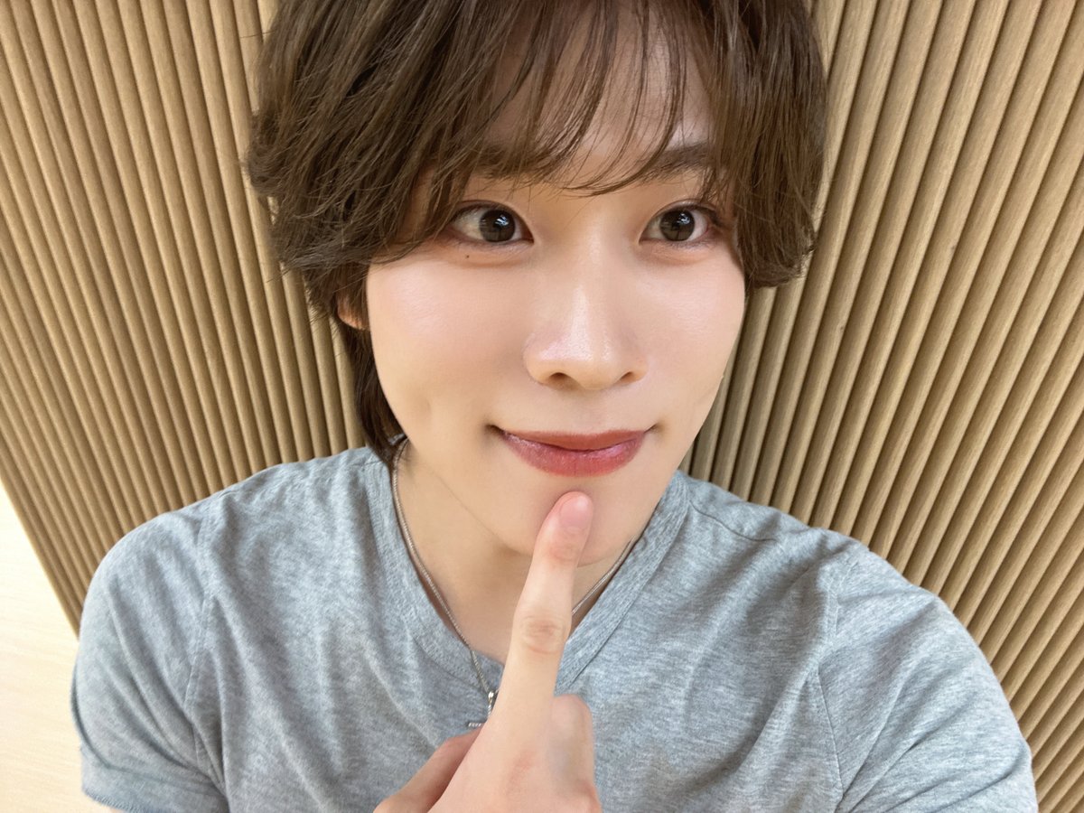 official_DXTEEN's tweet photo. [#大久保波留]
なるってかわいい？😒

#DXTEEN #OKUBONALU https://t.co/y8S4glKZl0