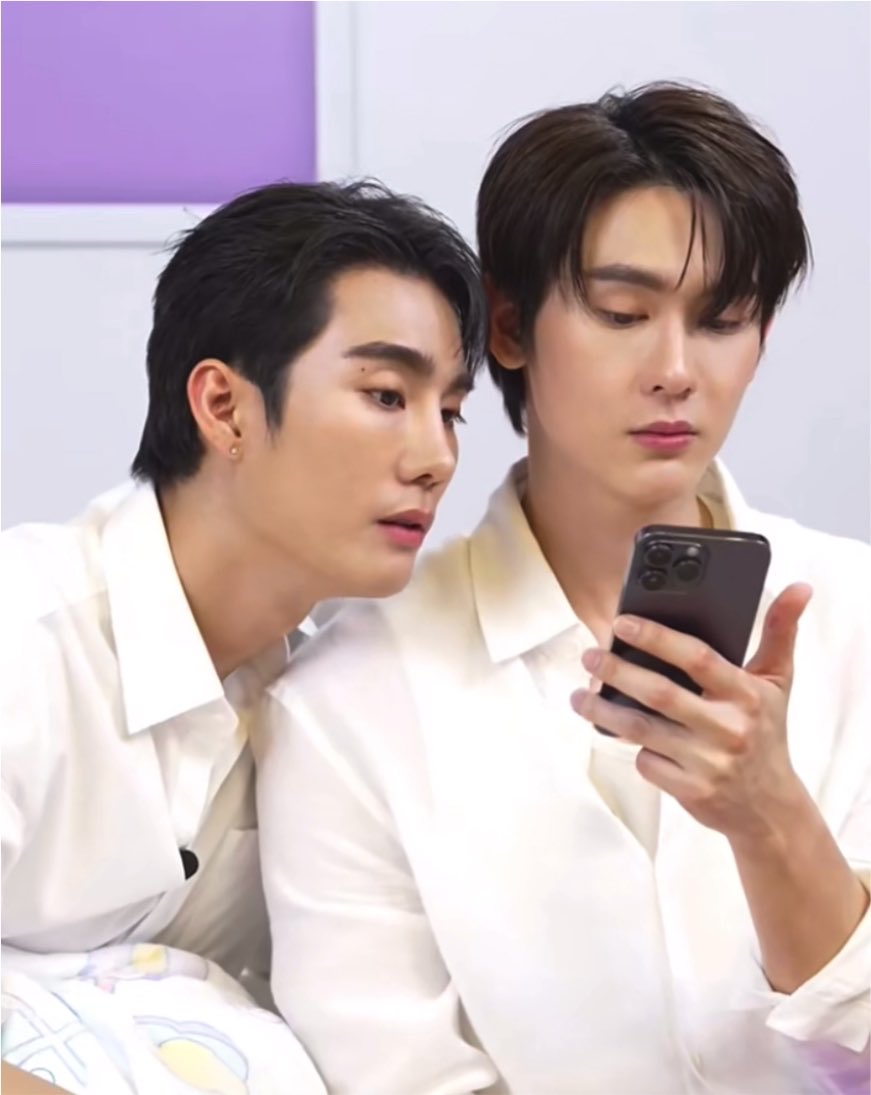 littlemormeow's tweet photo. เหมือนพ่อแม่ชั้นมาก 🧎🏻‍♀️ https://t.co/4eMI1HH7AN