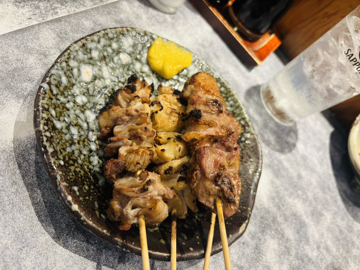 ena_typeab's tweet photo. ずっと行きたかった焼き鳥屋さん🐓
ボリューミーで大満足！

#本陣
#水戸 https://t.co/uPeZfXwWp0