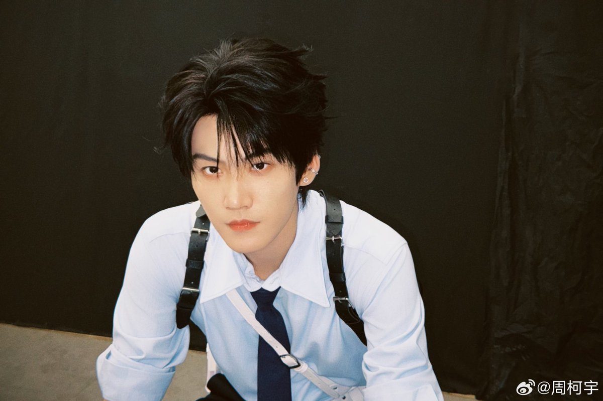 zhuukeyu's tweet photo. @scangen 😚 https://t.co/amRBA7mVgn