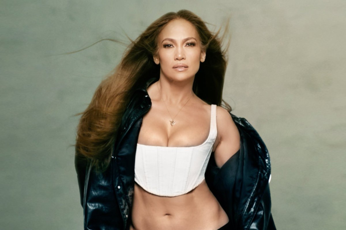 _inmusic_'s tweet photo. Happy 57th birthday to the iconic Jennifer Lopez! 🎉🎈 https://t.co/UuEjMixVaG