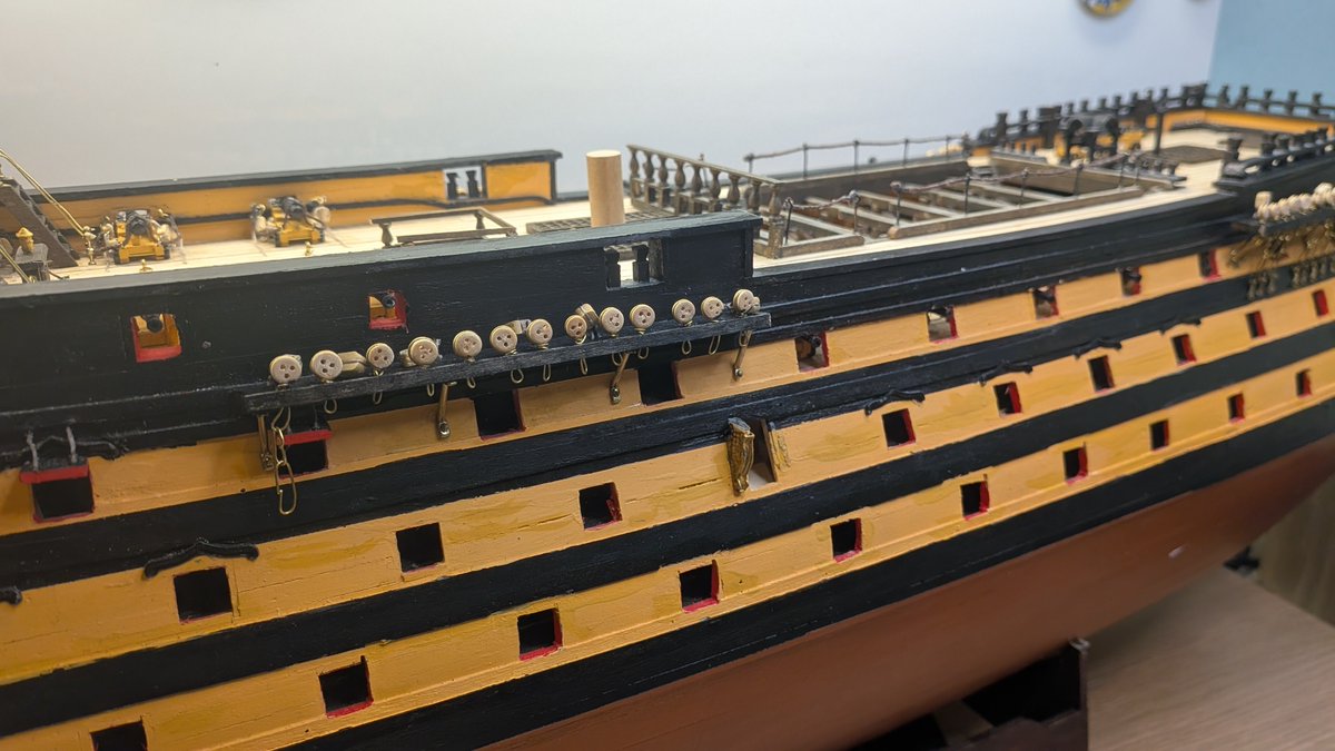 Modeler1221's tweet photo. 1/84 HMS VICTORY Battleship (Deagostini) 左舷のフォアマストのチャネルも設置開始。ようやく週末ですね。今週は暑かったなあ☀
#modelship #modeler #模型 #船 #帆船 #hmsvictory #ディアゴスティーニ https://t.co/CfLqAxgQtW