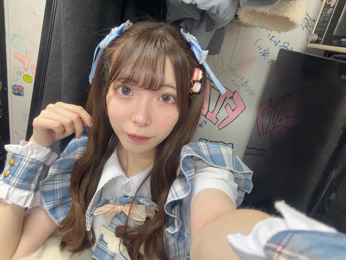 2c7gxx's tweet photo. NiTELiTEのメンバーとしてデビューすることになりました❕
結見るるです💙

素敵なメンバー2人とついにアイドルができることになってとてもうれしいです！
8月から活動はじまります

私たちっぽく！やりたいことはなんでもやっていろんな活動をしてくつもりなので、振り落とされないように着いてきて！ https://t.co/gsZyO19tn4