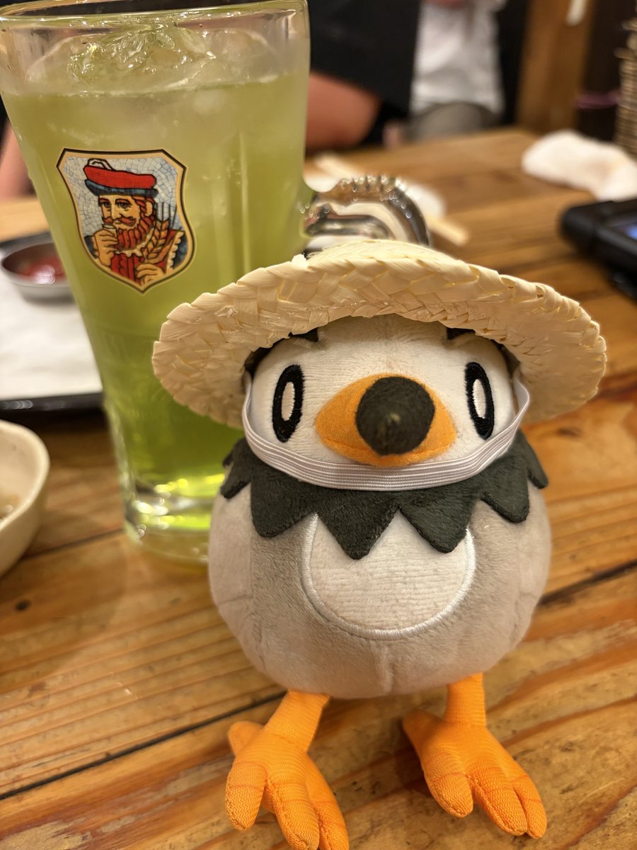 nyomu_2's tweet photo. 涼しい部屋であつあつの串揚げ食べるの最高だにょー！！！ https://t.co/D5igEdEUiZ