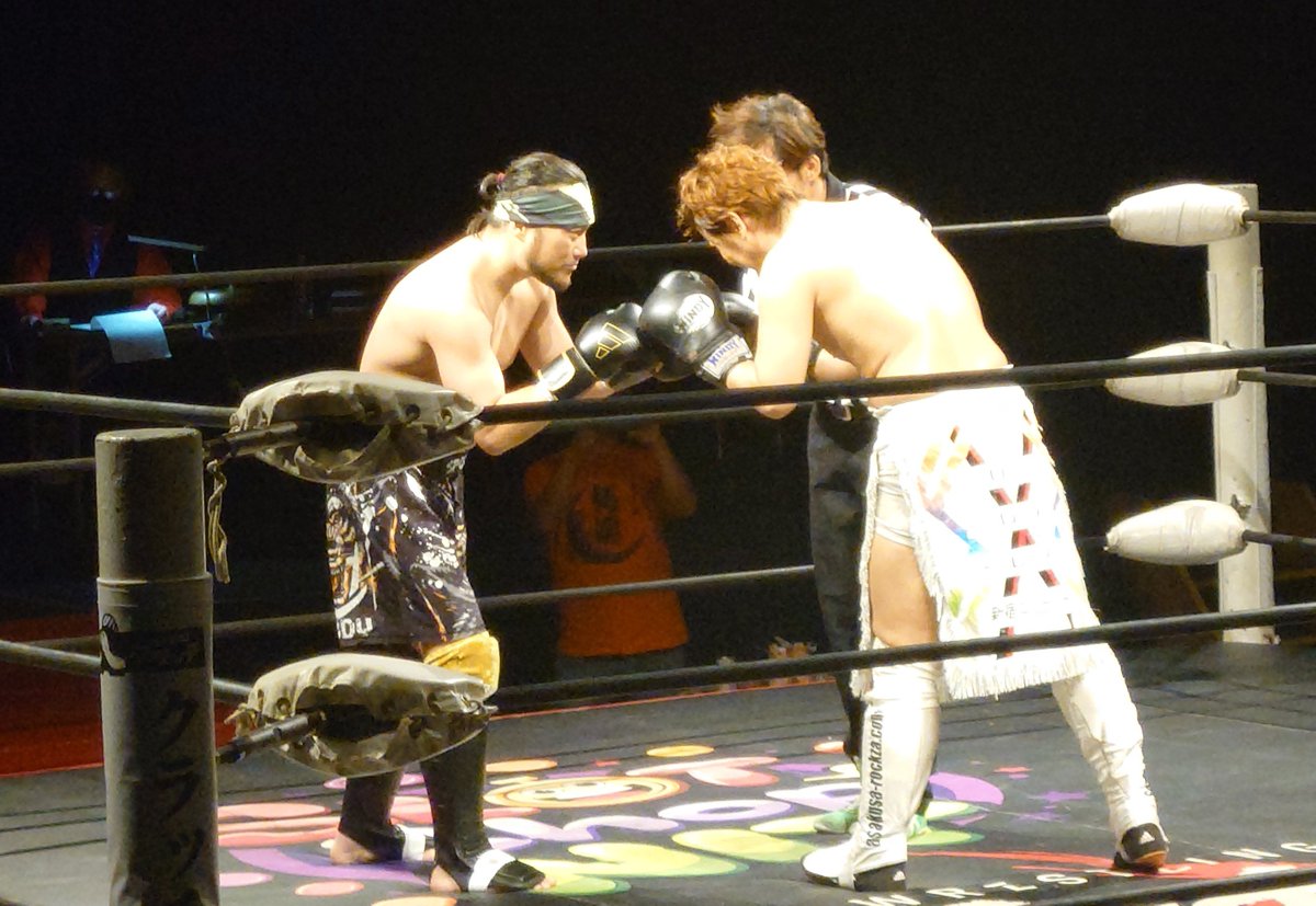 light_moonw5's tweet photo. BASARAの宴でした。後楽園大会前最後ということでいつも以上に激しい闘いでしたとさ！
関札くん久々に観たなぁ〜
#basara_pw https://t.co/zRuGv2Ne9U