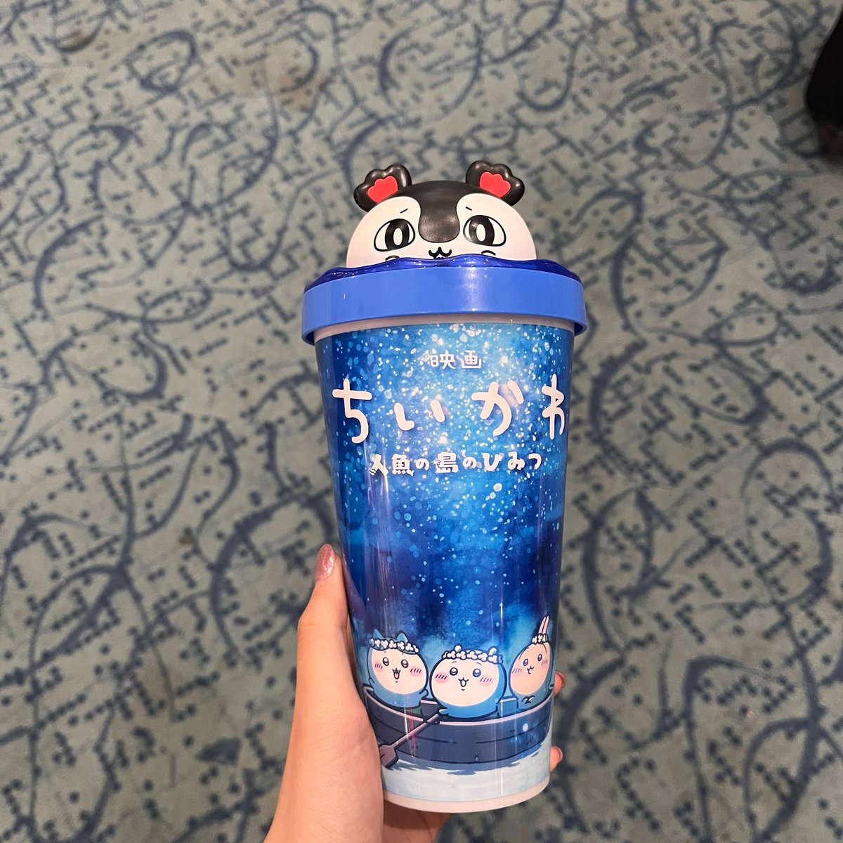 may_poco_'s tweet photo. ちいかわの映画最後の辺り少し泣けて少し怖くて、可愛くて好きだったモモンガの性格を知りより好きになった🐻‍❄️💖
食いしん坊なところとか欲しいものは手に入れるスタンスなところが余りにも私に似ていて好きなものって何かしら自分に似ているのかなと…。これはとてつもなく沼です🫯 https://t.co/sc41Oz2IHF