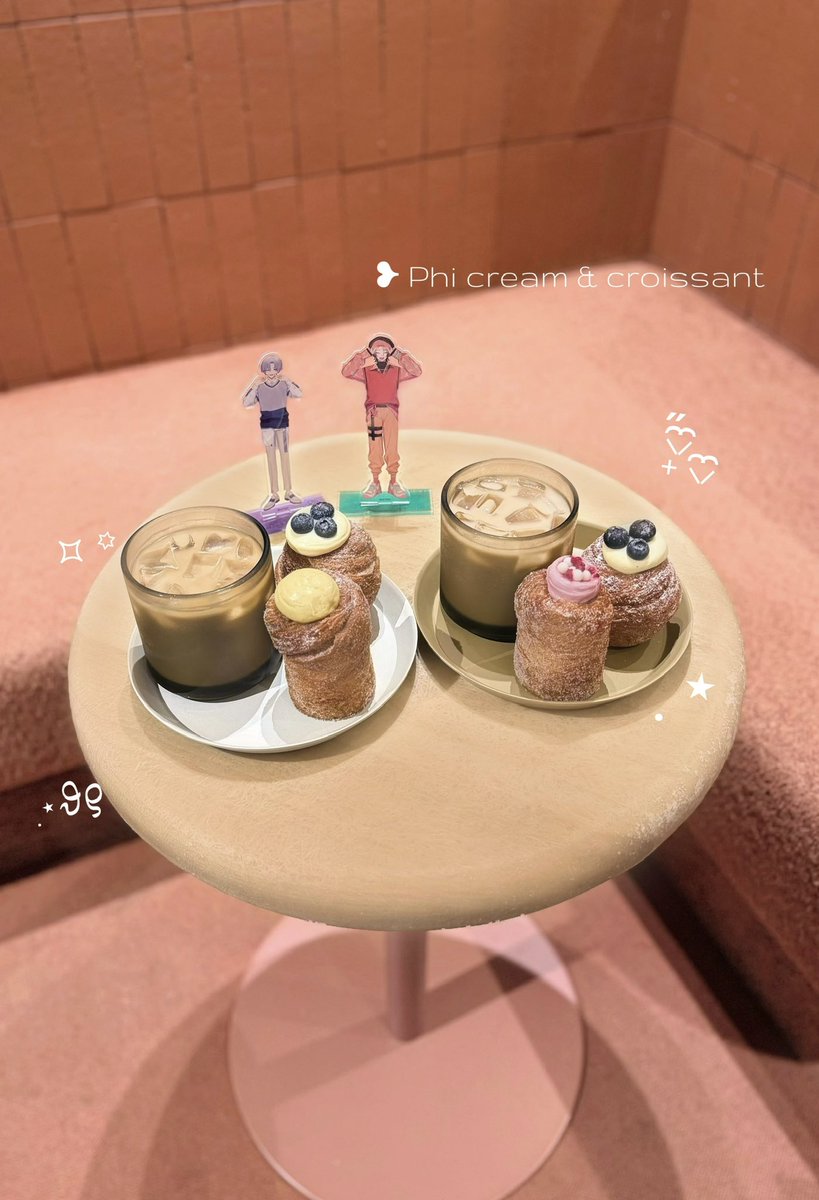 z__zoo0's tweet photo. 𐔌꒰ ͡   Phi cream &amp; croissant  ♡︎ˊ 
気になってたカフェに行ってきたー！✊🏻💞
パイ生地がすごく美味しくて特にブルーベリーのパイがすき🫐🌟 https://t.co/NsR67URwSO