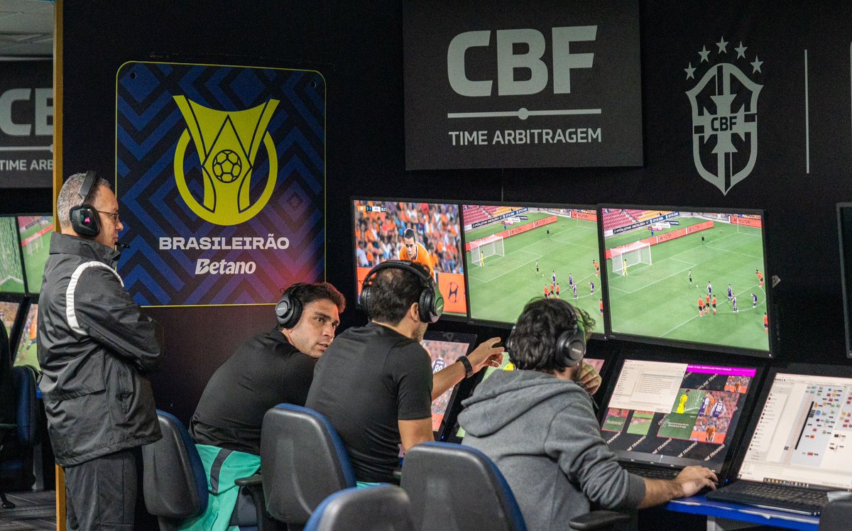 gisellycorreab_'s tweet photo. A partir das quartas de final, TODOS os jogos da Copa do Brasil Feminina terão VAR. 

📸 Fábio Souza/CBF https://t.co/DG2Z8C4X6J