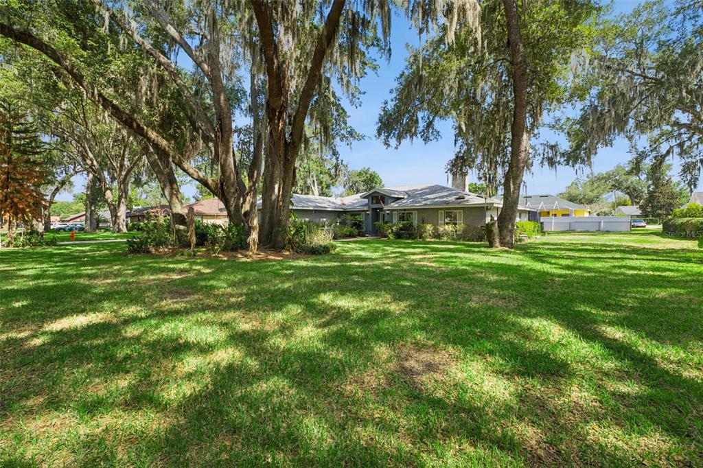 mbecorest's tweet photo. Act fast! This gorgeous listing in Central Florida Market just had a price reduction.
- Melissa Becorest #3368189 with REMAX Titanium
- Contact me at 407.353.0191 https://t.co/RC7MNYJ6FR