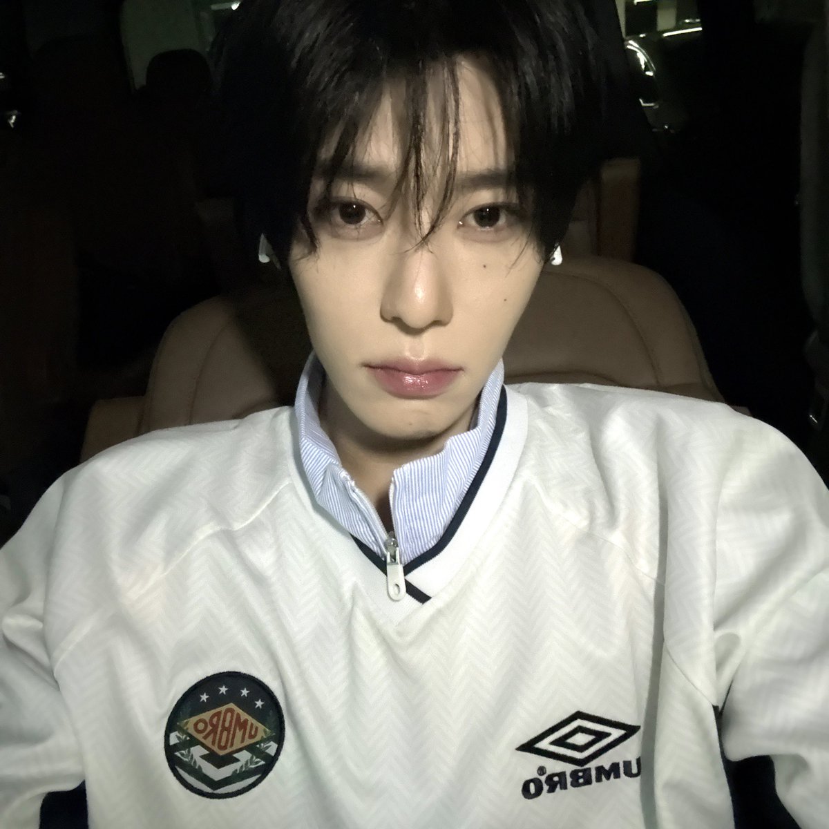 osionii5's tweet photo. 얼굴이 진짜 미쳤다 https://t.co/E8ZlB2RWB4