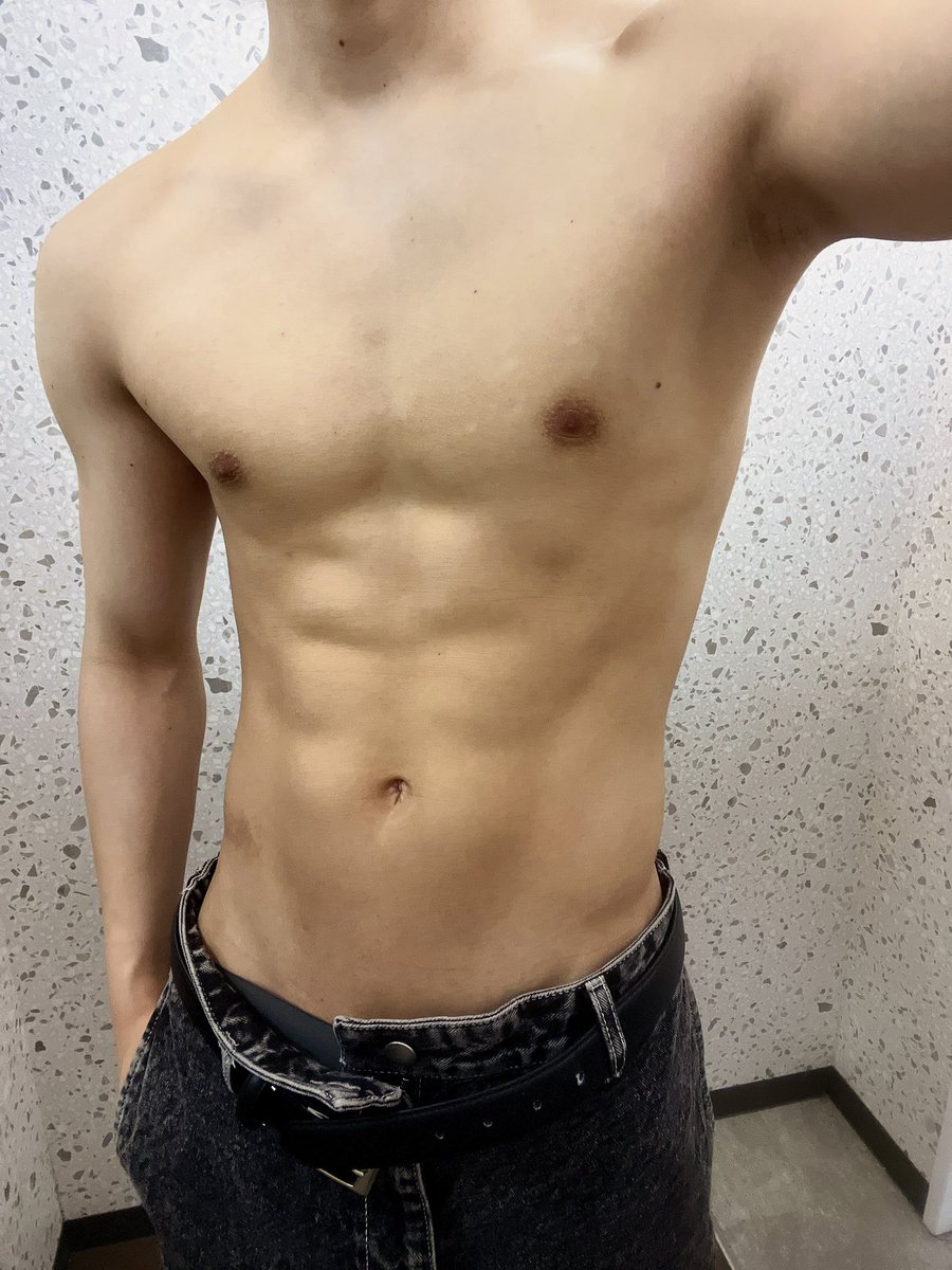 hitomoshi48's tweet photo. 結局キスがいちばんすき
いちゃいちゃもバチボコもキスしながらしたい
DM送れないから来て欲しいな

 #裏アカ男子
 #裏アカ女子と繋がりたい https://t.co/nAyXnjW6XF