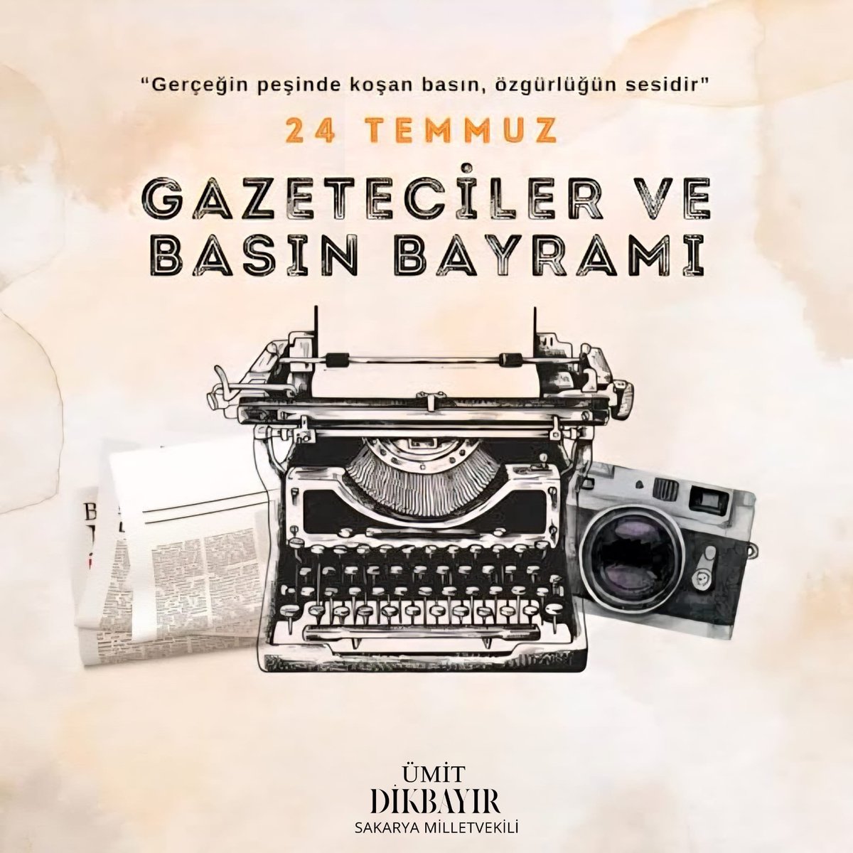 UmitDikbayir's tweet photo. Güçlü devlet, bilinçli toplum; 
bilinçli toplum ise doğru ve güvenilir bilgiyle mümkündür.

Kalemini vicdanıyla, sözünü hakikatle buluşturan tüm basın emekçilerinin 24 Temmuz Basın Bayramı kutlu olsun. https://t.co/oAo7ko3exR
