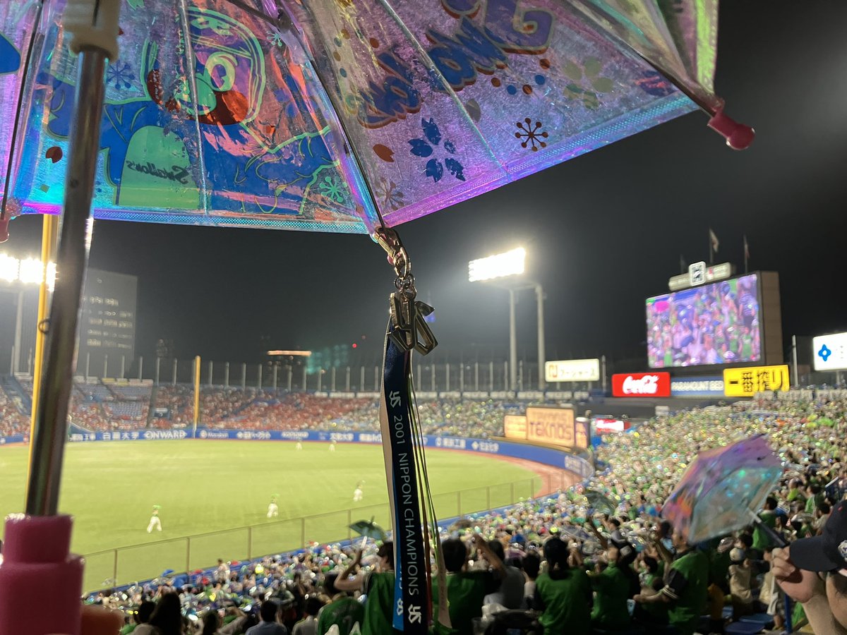 tomidamomo's tweet photo. 試合がながい。暑い。 https://t.co/dnXWEb3Z9B