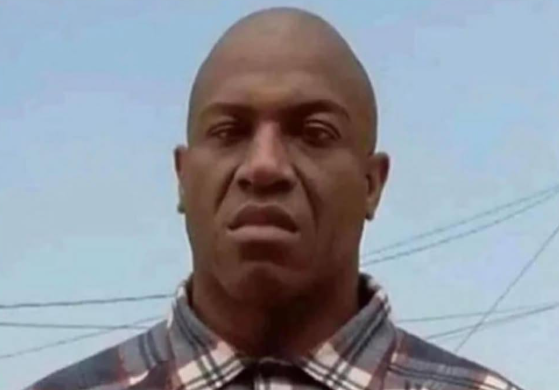 Callunc's tweet photo. Me: I got paid today
BILLS: "I GOT PAID TODAY" https://t.co/hp2JOfpept