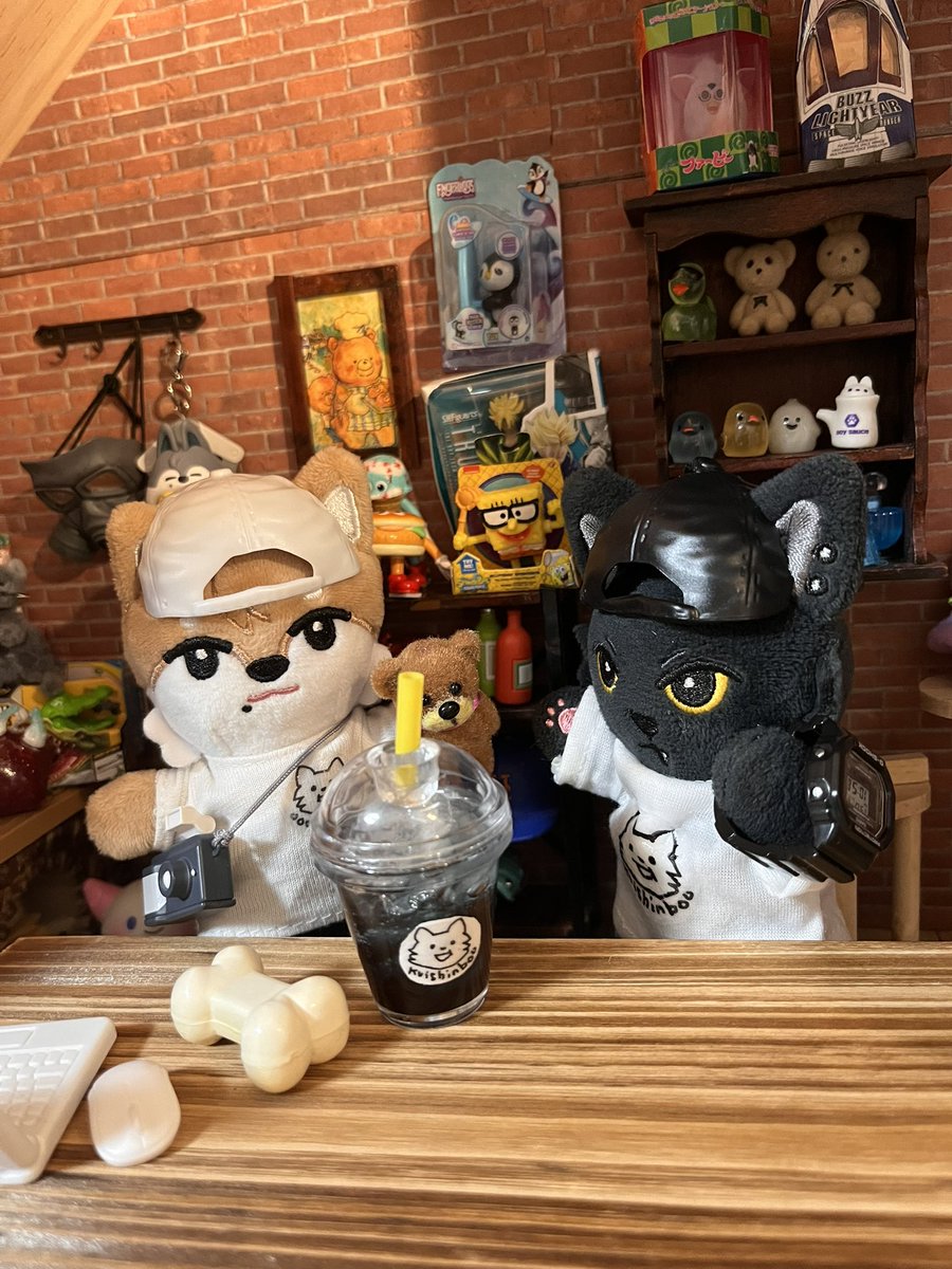 nesugi0630's tweet photo. kuisinbouベーカリー
#ぬいもぬい活 https://t.co/WpcuiCVqIK