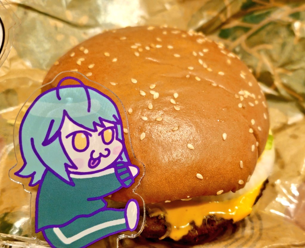 i3w3if's tweet photo. バーキン食べた
₍₍(ง˘ω˘)ว⁾⁾
#ぷわぷわぽぷら https://t.co/shyFIKcZGQ