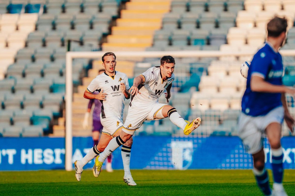 NewsAtDenPlus's tweet photo. NewsAtDen’s Millwall podcast  

Midfielder's 'purgatory'; Cundle impact; Gills positives; a curious enquiry from France - plus do Lions need to sign a No.10?  

#Millwall 

https://t.co/T65aAJ5U04 https://t.co/rYkQayMsFd