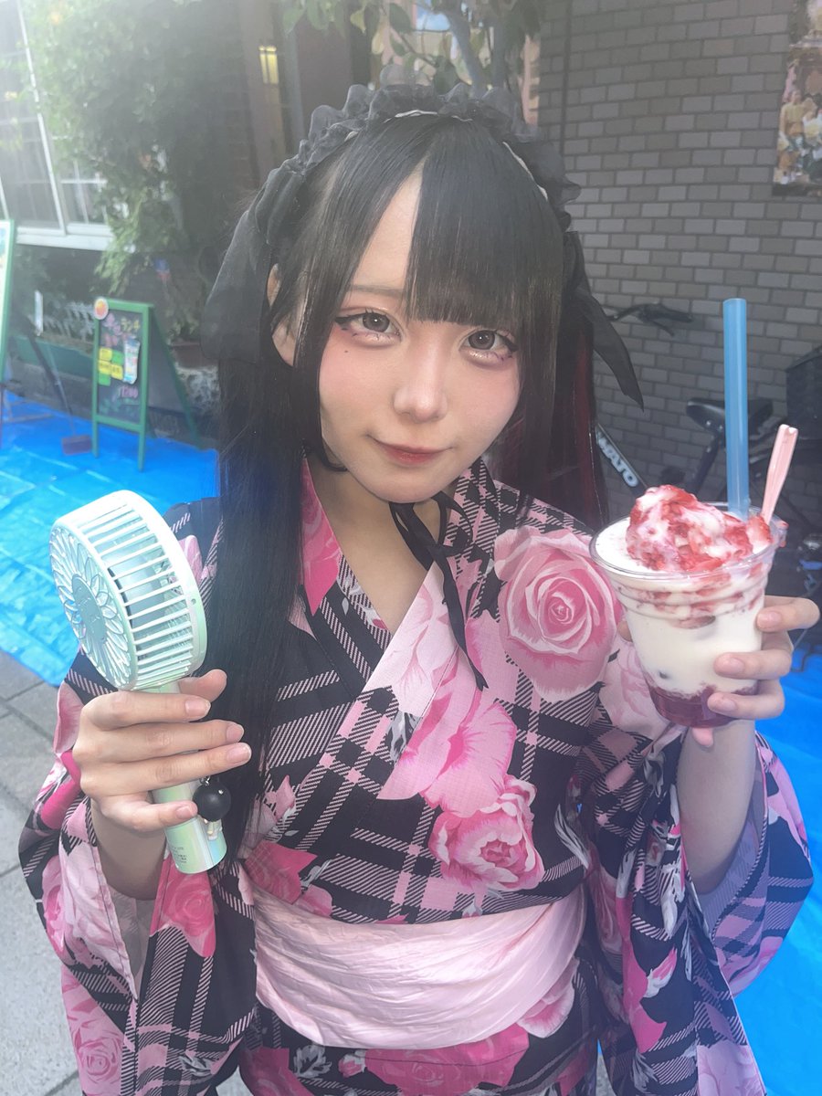 xx___pui's tweet photo. ろぐ！らげと天神祭いった！
5時まで来店遠隔まってます♪♪

閉店イベもやってるにょーん(;_;)

 #コンカフェ #コンカフェ営業 #なんば #大阪 #宗右衛門町 #ミナミ #自撮り界隈 https://t.co/Ofc6Qcldxd
