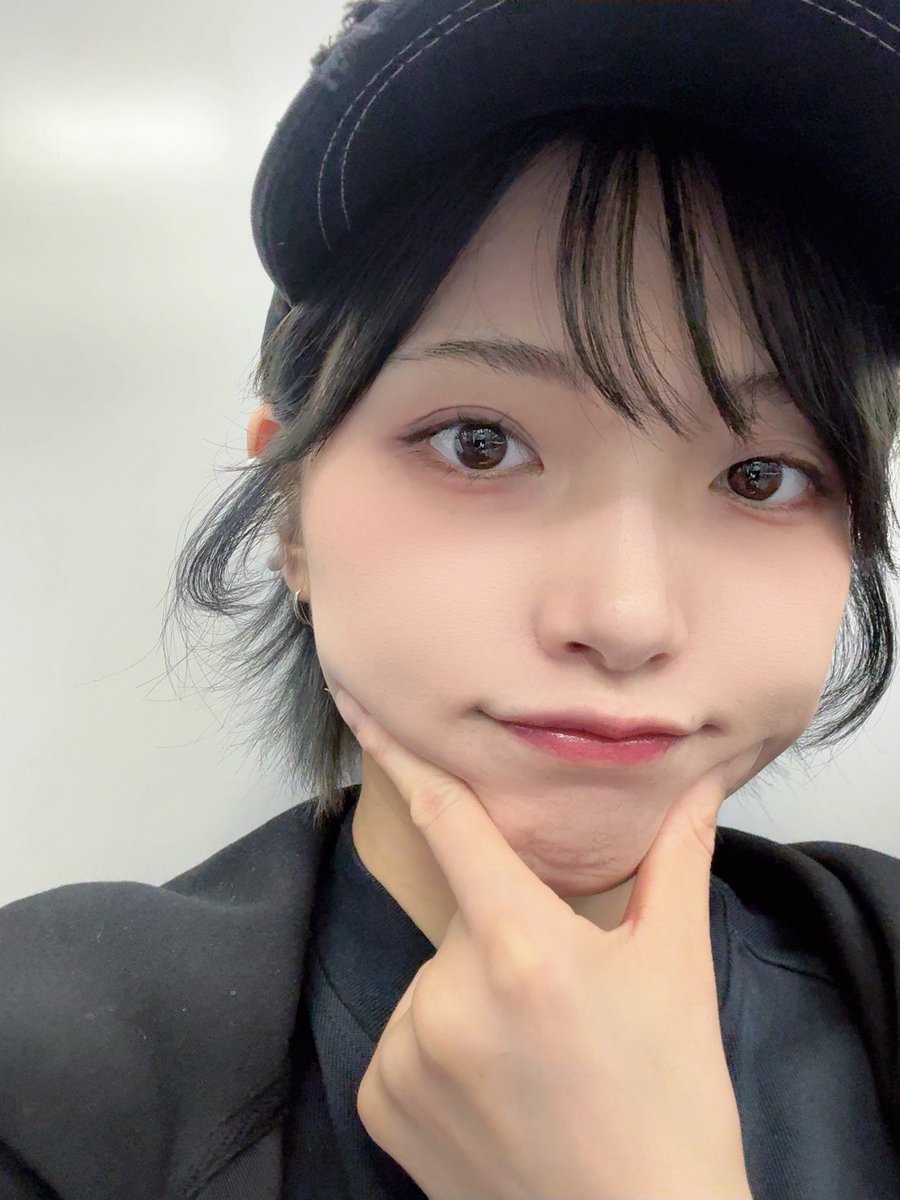 yochi_58's tweet photo. 限界労働×乾燥肌の肌荒れ毛穴対策クリーム
冷房ガンガンで乾燥するし、ハードスケジュールでボロボロって時に欠かせないコフェル❕
こってり目のテクスチャーだけど、ベタつかなしニキビ悩んでる人はつかってみてほしいクリーム🙆♀️
KOPHER
💧モイスチャークリーム
💧インテンシブクリーム
#PR
#KOPHER
@KOPHER_JP
