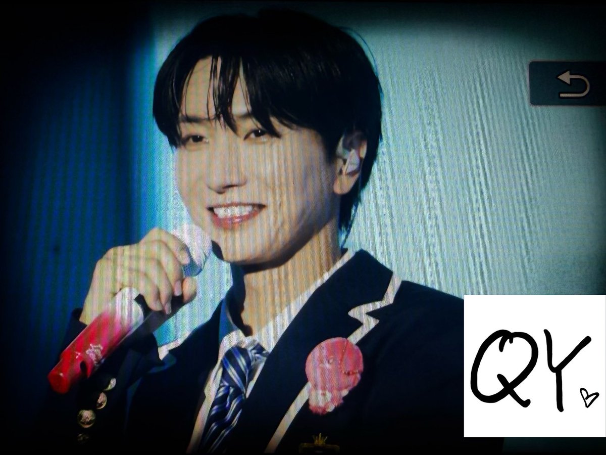 QY1004Teuk's tweet photo. 260724 SJ-83z 1983 FanCon D1 in Seoul

즐거운 첫날🥰💙

#이특 #LEETEUK #83z
 #슈퍼주니어 #SUPERJUNIOR

@special1004 https://t.co/nkiTuELJ0p