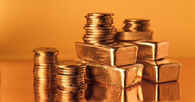 12katar's tweet photo. Dünya altın konseyinin son anketine 76 merkez bankası katılmış, şimdiye kadarki en geniş katılım. 

Sizi detaya boğmayayım, önemli olan 5 şey var.

Bir: merkez bankaları son 4 yıldır yılda ortalama 1.000 ton altın alıyor. 
Ondan önceki 10 yılın ortalaması 500 tondu. Hız ikiye https://t.co/bkirweN9uq