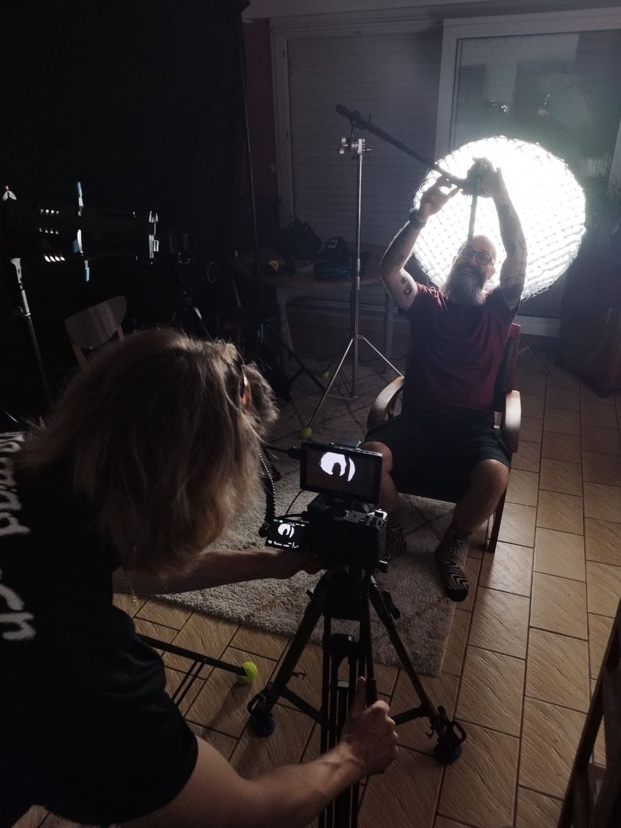 GGmilgram's tweet photo. Ça tourne ! #docu https://t.co/VM4wPCrBRh