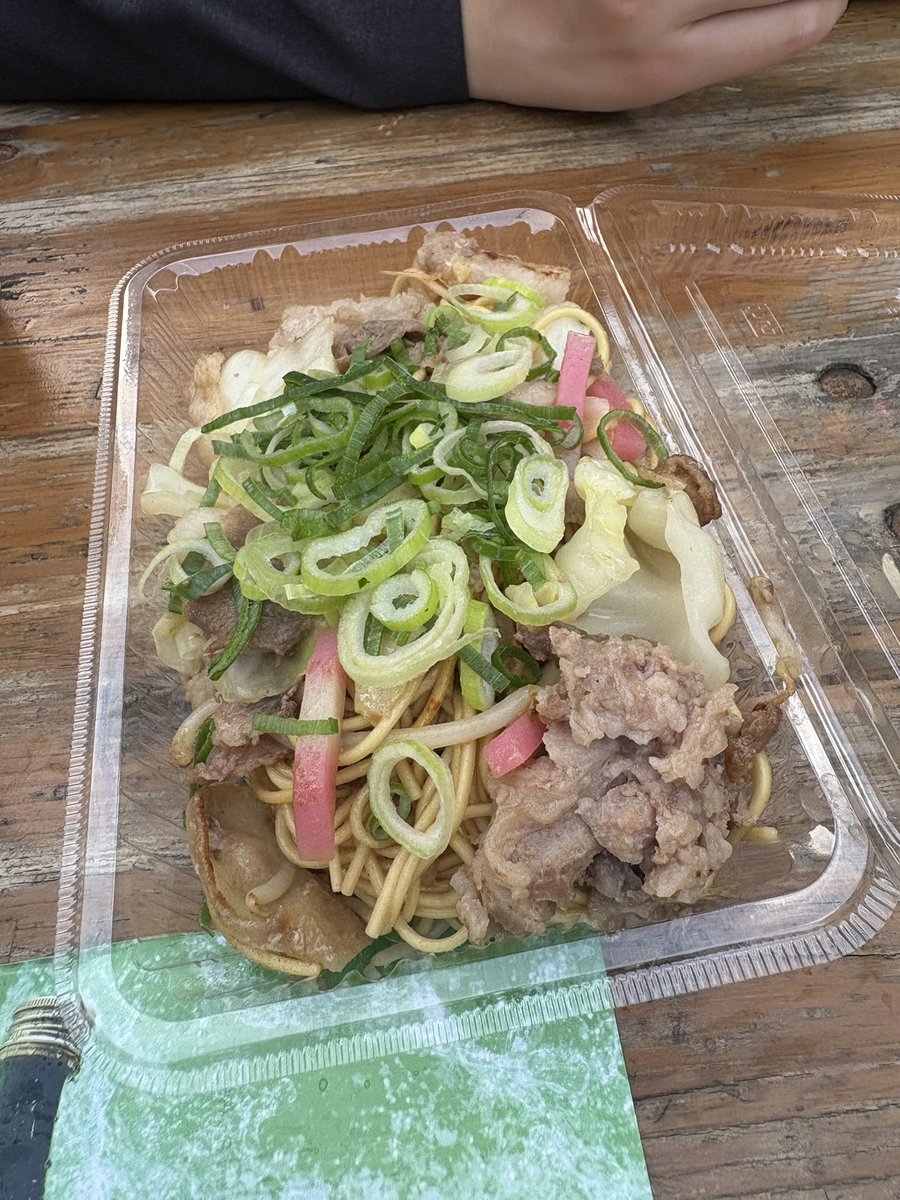 YTx01's tweet photo. 今日から天神夏まつりらしい。
福岡のビールにマルタイの焼きラーメン。
最高のイベント。 https://t.co/oR0t725rxt