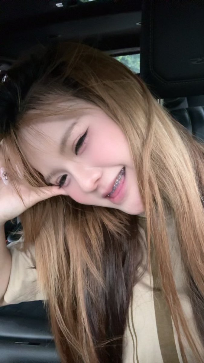 ChaPraphassr's tweet photo. ไม่อัพเดทนานยังโสดเหมือนเดิม #สมุทรปราการ #ปากน้ำ #นิคมบางปู https://t.co/33iTdhrj30
