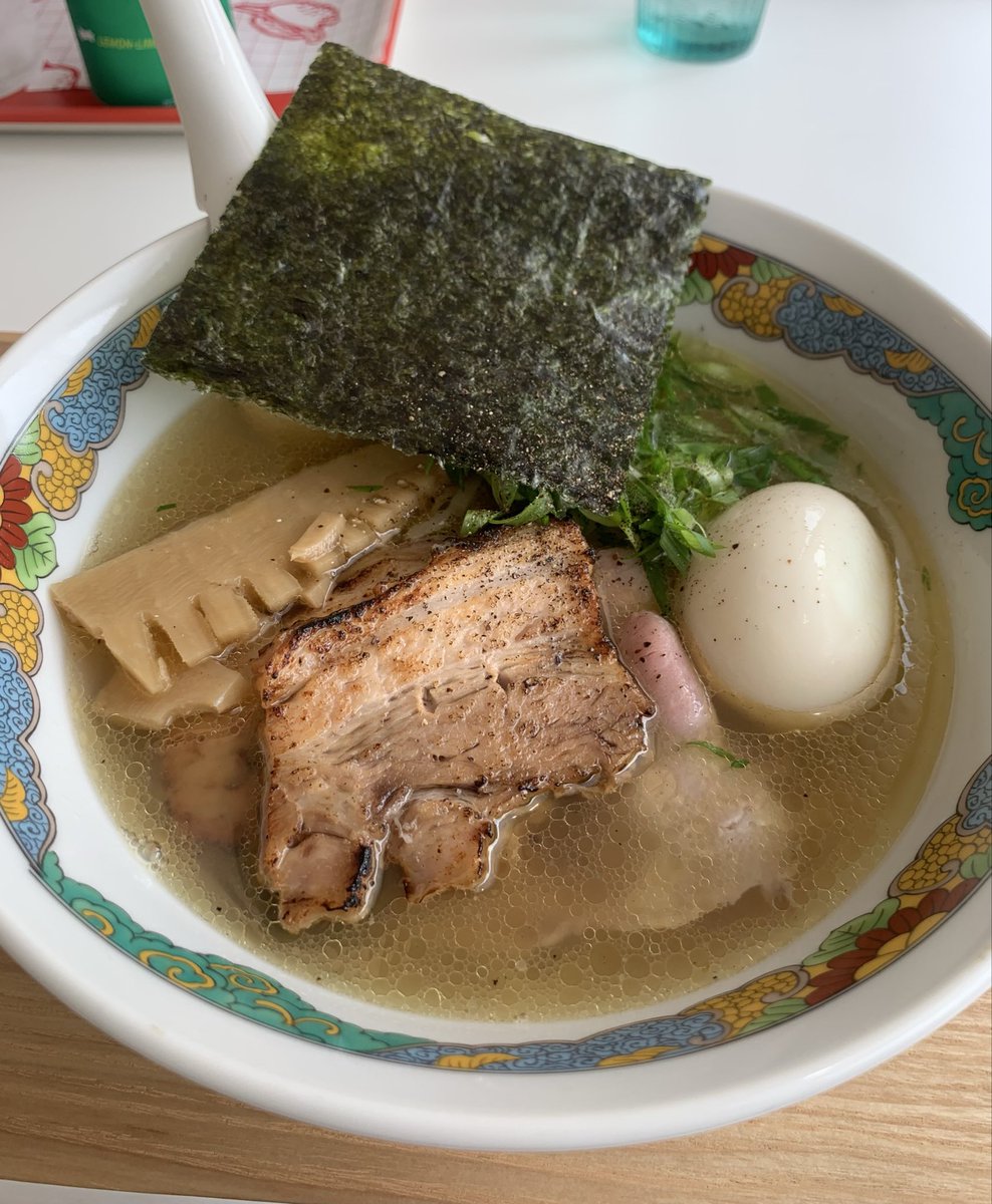 zephyr7007's tweet photo. せっかく平日休みだったので

キングダム
↓
初のらめぇｯｯ♡
↓
桃まるごと1個パフェ
↓
買い物

最高の1日だった!!
明日、明後日も楽しみいっぱい!! https://t.co/AAiGCAXTOC
