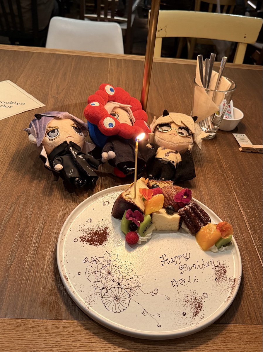 hyde666_luv's tweet photo. 新宿Brooklyn Parlor行った時の！
35th L'Anniversary Whiskyスペシャルカクテル「HONEY」🍯飲んできました😊
時間差投稿すみません💦

お祝いもありがとう🌈✨ https://t.co/muBWhotfyO