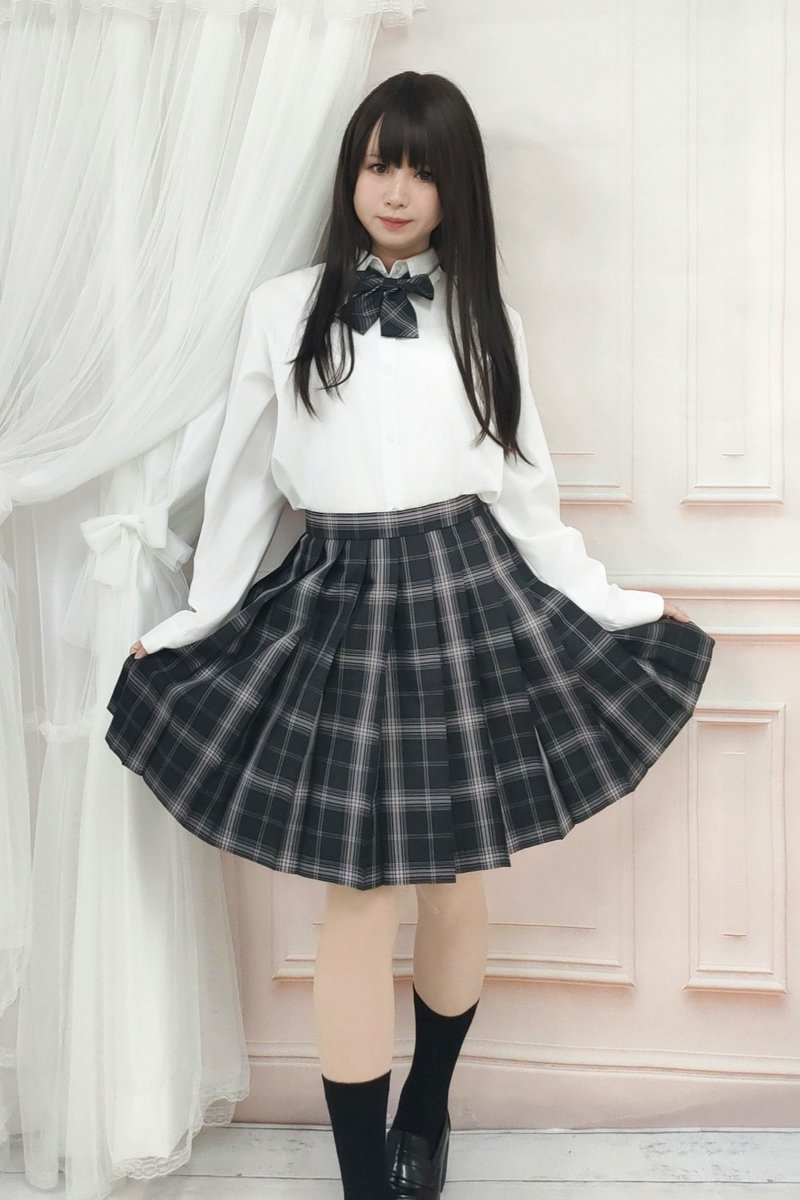 ピンク クローゼットモチーフ スカート 🎀大人気チェックスカートに新色登場🎀 ❤️鮮やかな赤チェック