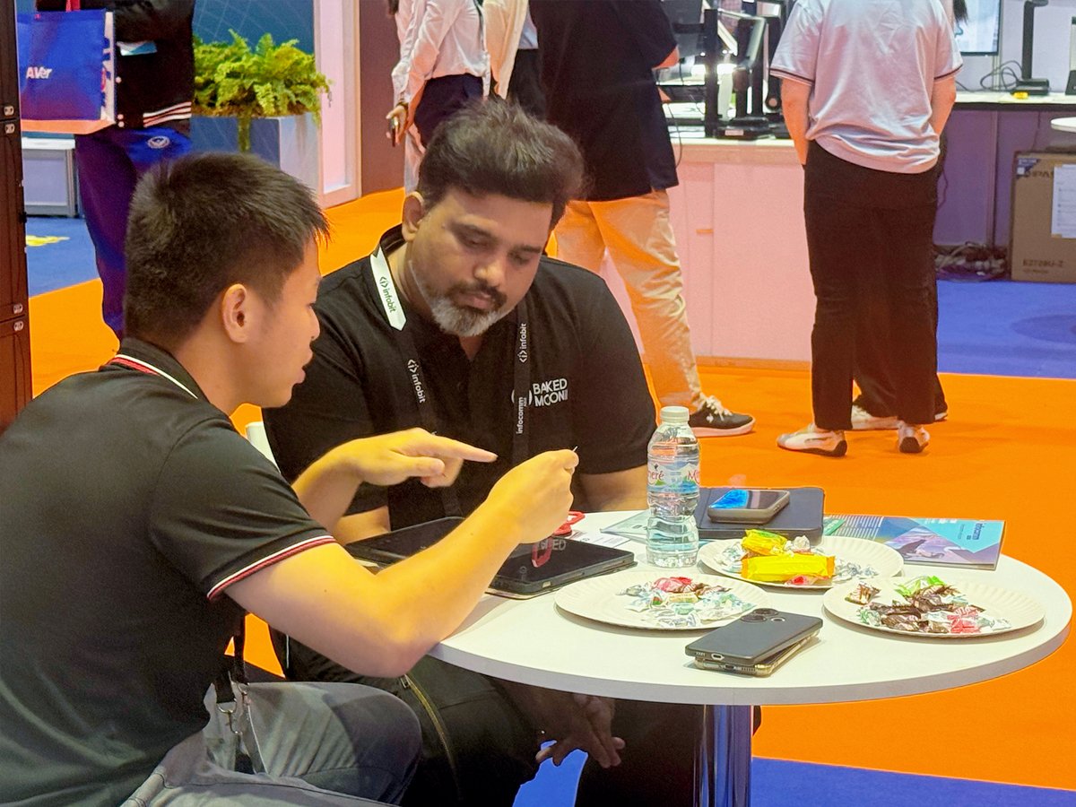 VOD__Visual's tweet photo. 🎬 That’s a wrap on InfoComm Asia 2026! 🚀

What an absolutely incredible week in Bangkok! A massive thank you to everyone who stopped by the VOD Visual booth.

Grateful for every connection made—see you next time, Bangkok! 👋🇹🇭

#infocommasia2026 #leddisplay #displaytechnology https://t.co/i1DvtvY52N