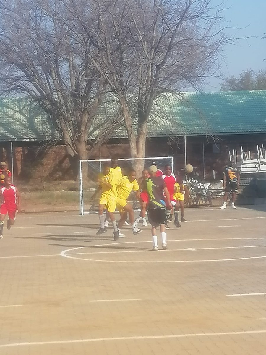 SANDF_ZA's tweet photo. The 🇿🇦South African National Defence Force Handball Championships Light Up Limpopo.
https://t.co/If4MU13Swr
🇿🇦#SANDF
🇿🇦#SAMilitary
🦁#PrideOfLions
🇿🇦#SAMilitarySport
🤾#SAMilitaryHandball https://t.co/bj5OqmoyNJ