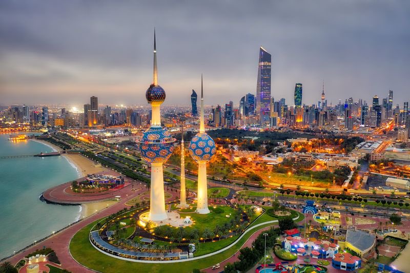 Megatron_ron's tweet photo. BREAKING: 🇰🇼🇮🇷 Kuwait has announced that a power and water desalination plant were targeted and received damage in the Iranian attacks today.

Without desalination plant Kuwait may collapse in couple of months. https://t.co/SS3ls4g7Jc