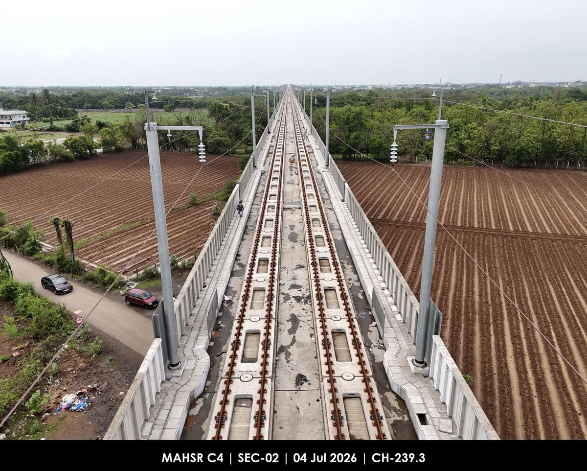 ANI's tweet photo. India-Japan discussions on the Mumbai-Ahmedabad high-speed train are progressing well. Japan will provide E10 series train in the early 2030s. The train is still under development. Meanwhile, construction work has rapidly progressed. The first section will be opened in 2027. Both sides agreed to start operations with the Indian high-speed train. The project execution is in line with the common goal of starting the high-speed train project at the earliest: Govt sources on India’s Bullet Train project